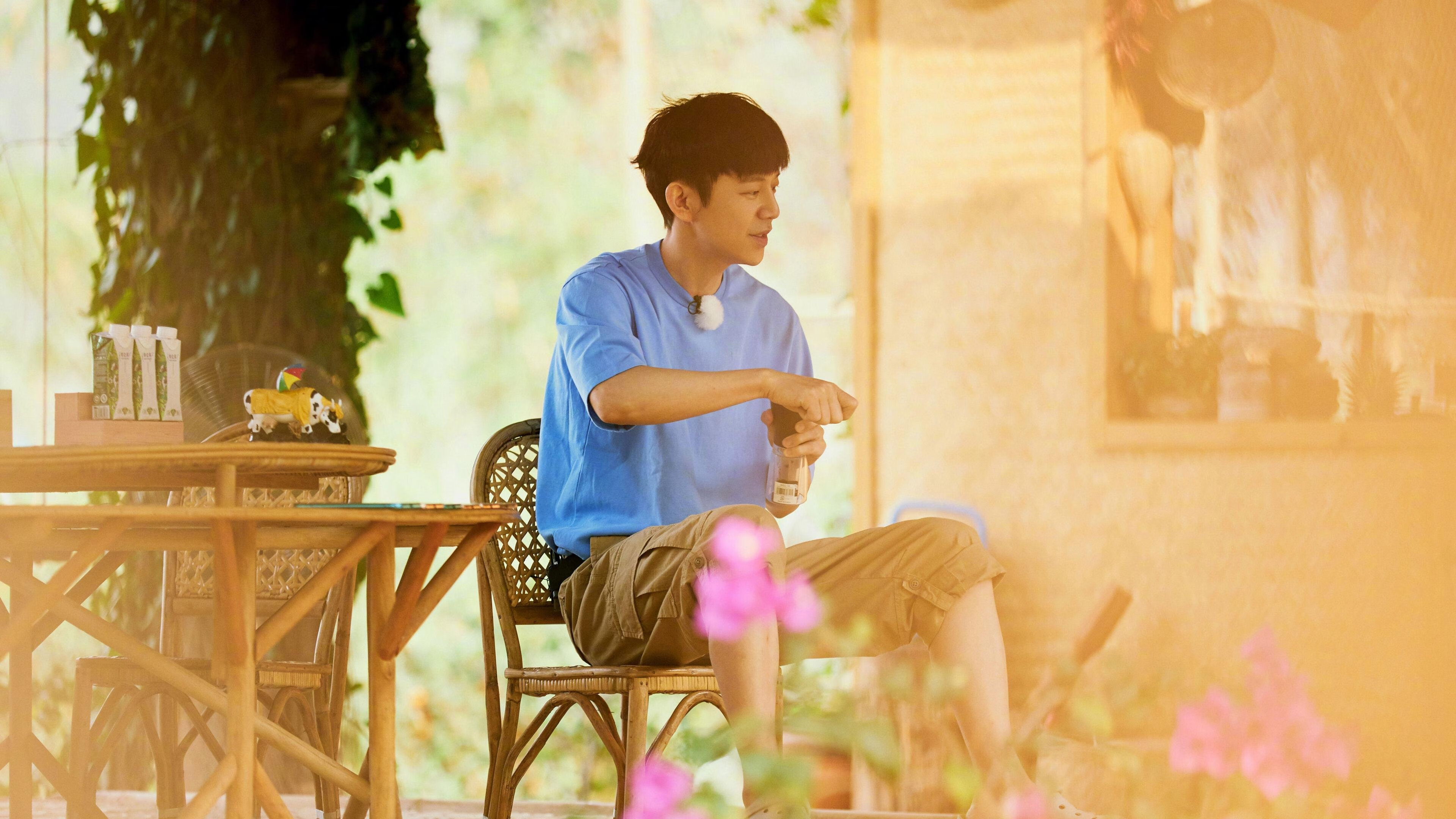 高原攀岩挑战赛,极速挑战山巅极限,高空攀岩讲解示范