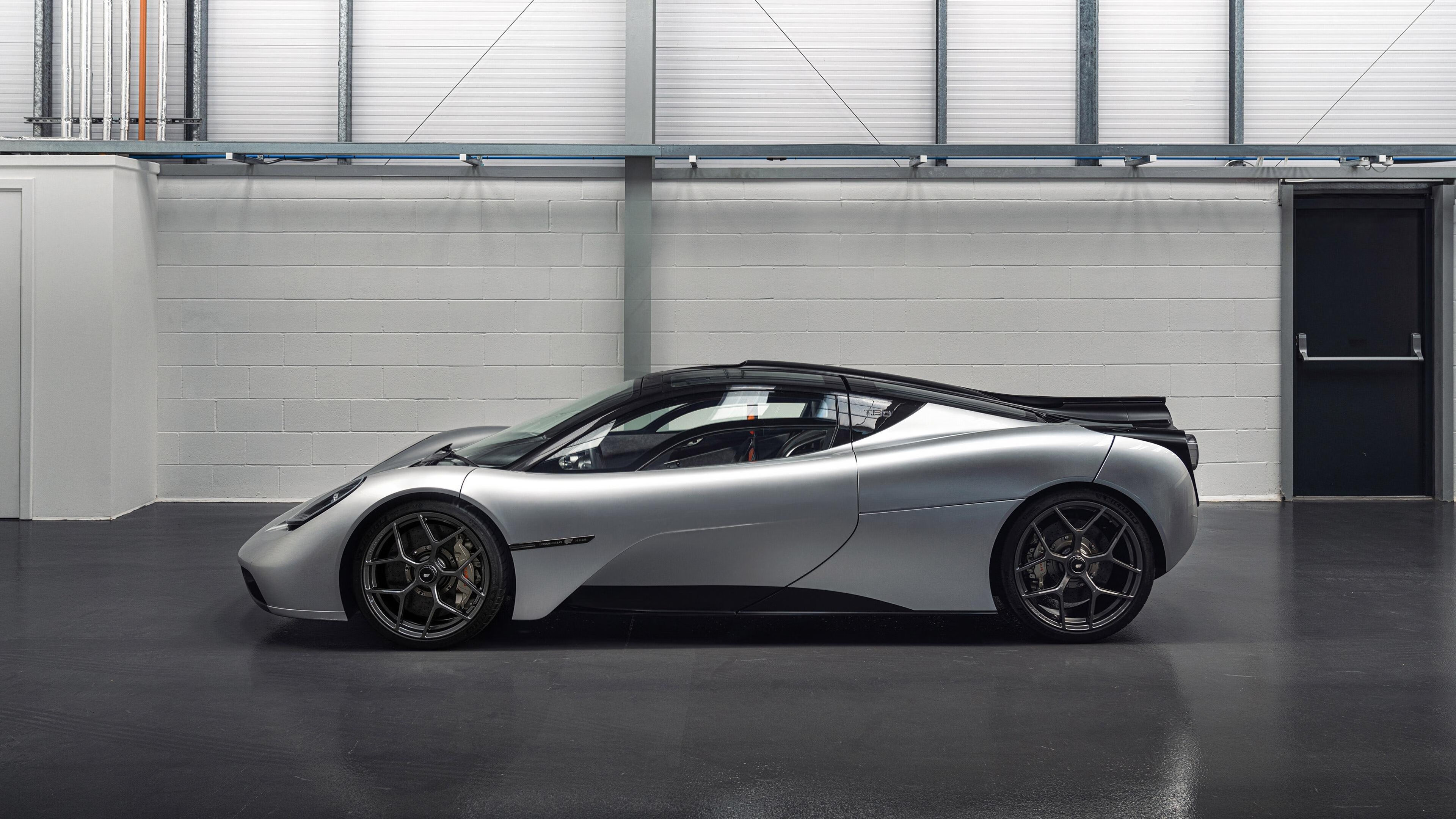 阿斯顿维拉小将效力英乙，潜力无限，阿斯顿维拉转会新闻