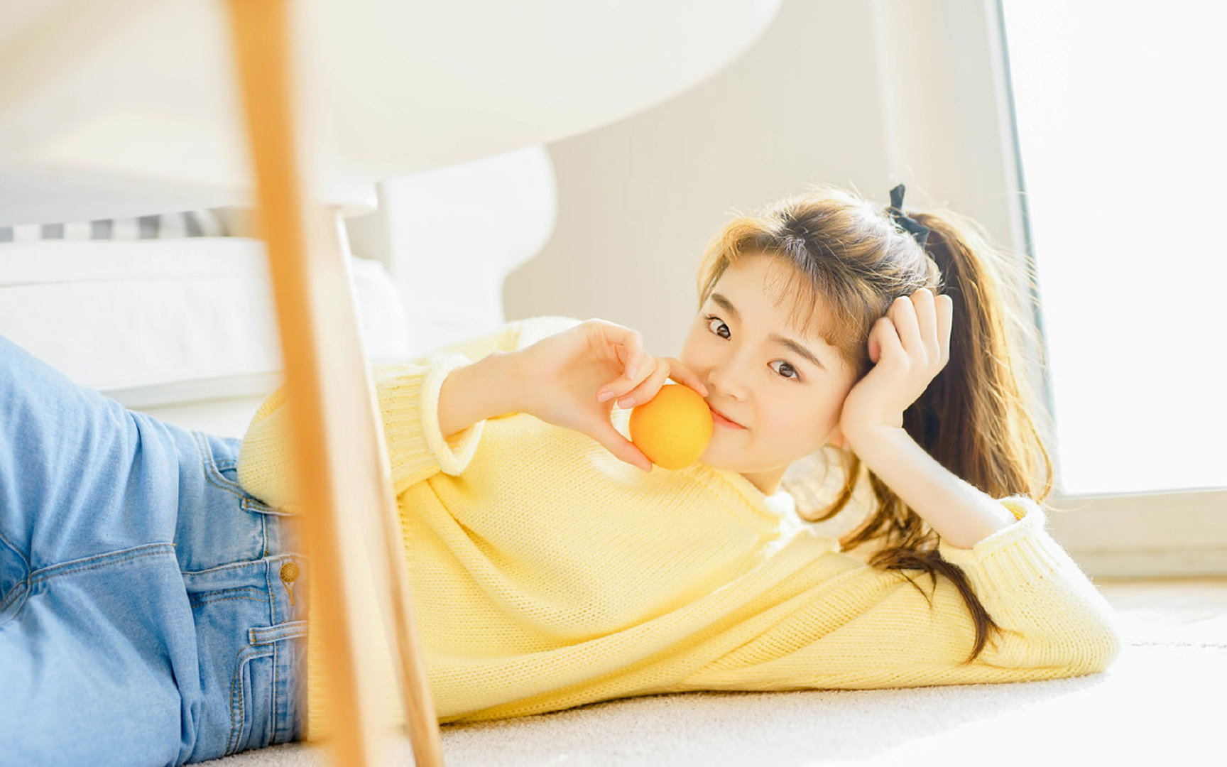 “缆绳滑水:东桃花岛赛场新风尚,水面竞速超越极限”