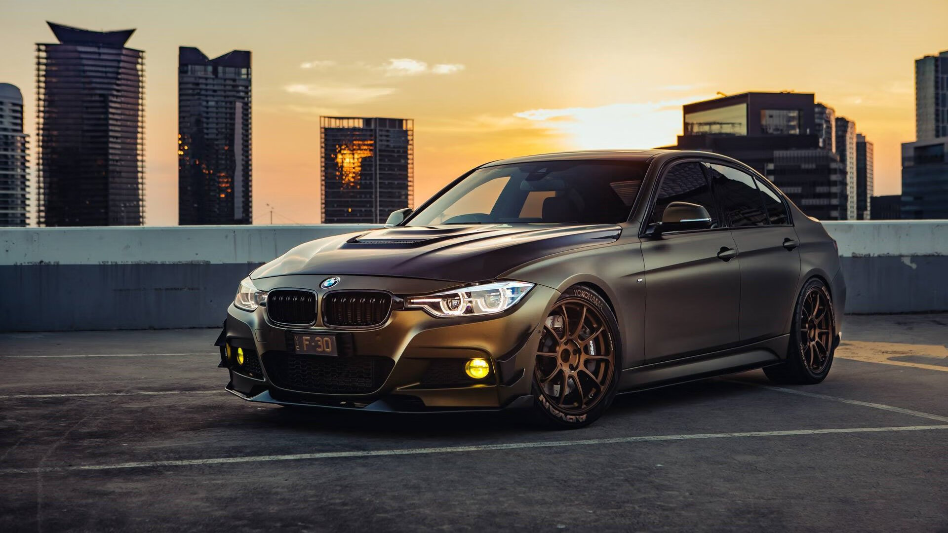 “沙滩合球:天府新区沙滩赛场带来新运动风潮”