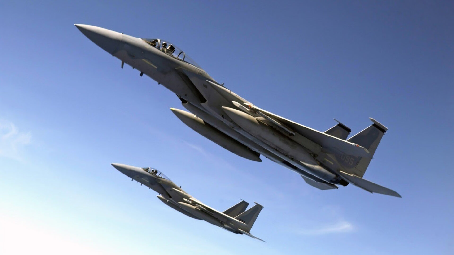 勇士训练捕捉汤普森关键三分瞬间,勇士汤普森全名